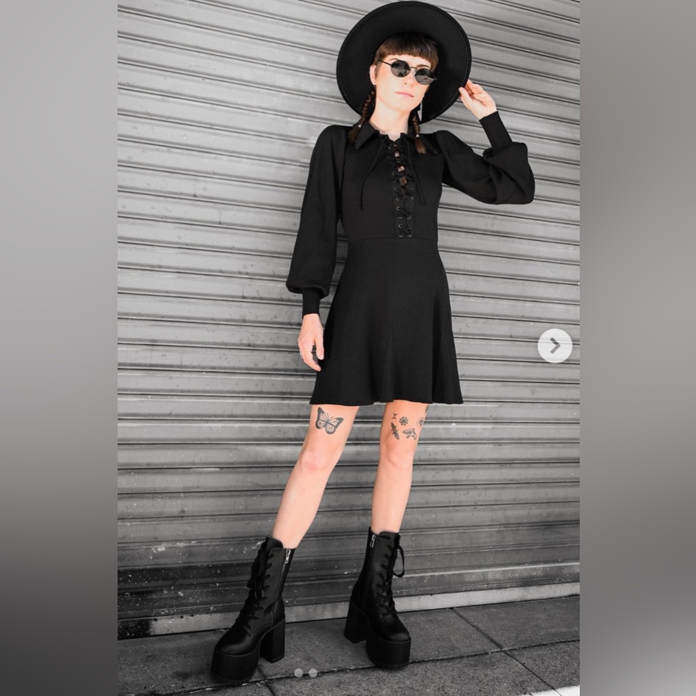 Foxblood Donna Dress size M like new - worn once - Picture 2 of 6